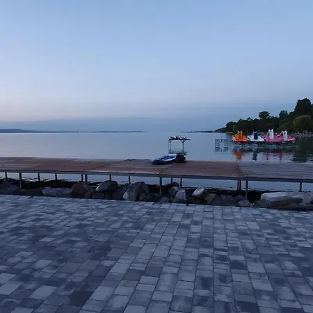 Toparti - Willa Balatonboglár